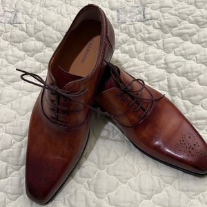Magnanni  Men lace-up dress shoe